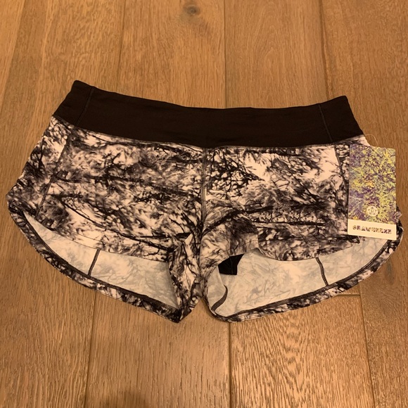 Lululemon Seawheeze speed up short size 8 - Picture 1 of 4